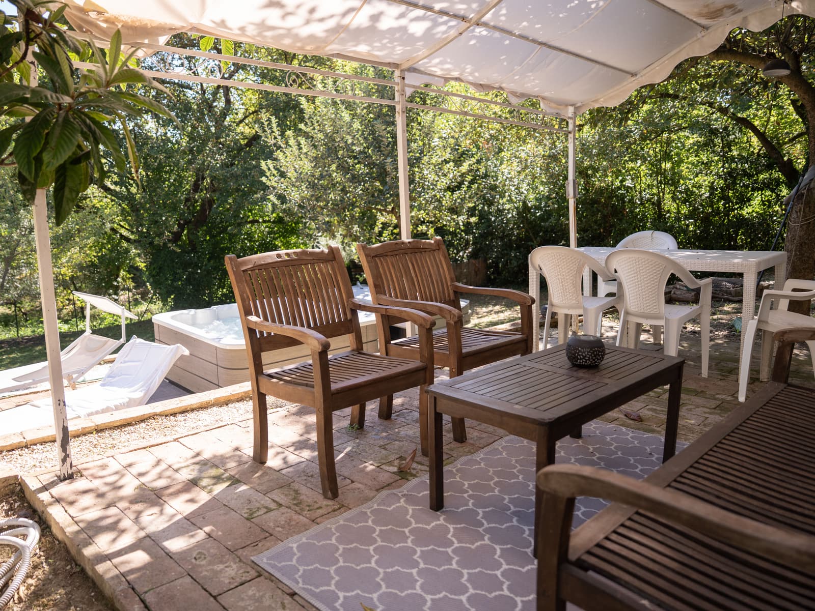 Il gazebo in giardino — L'Albero di Gamelì